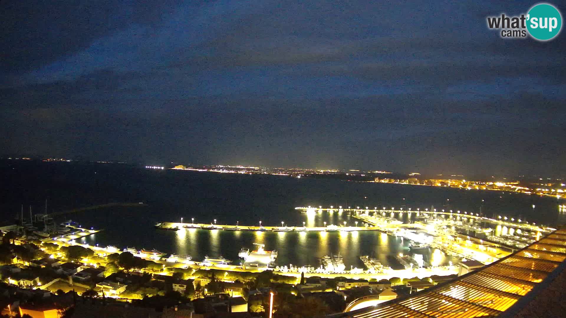 Livecam Hafen Roses –  Fischereihafen und die Bucht
