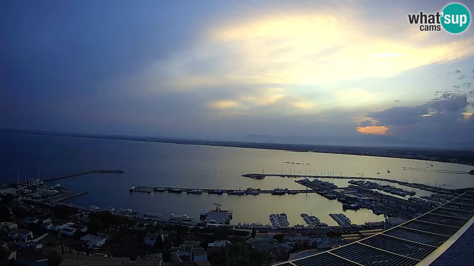 Livecam Hafen Roses – Fischereihafen und die Bucht
