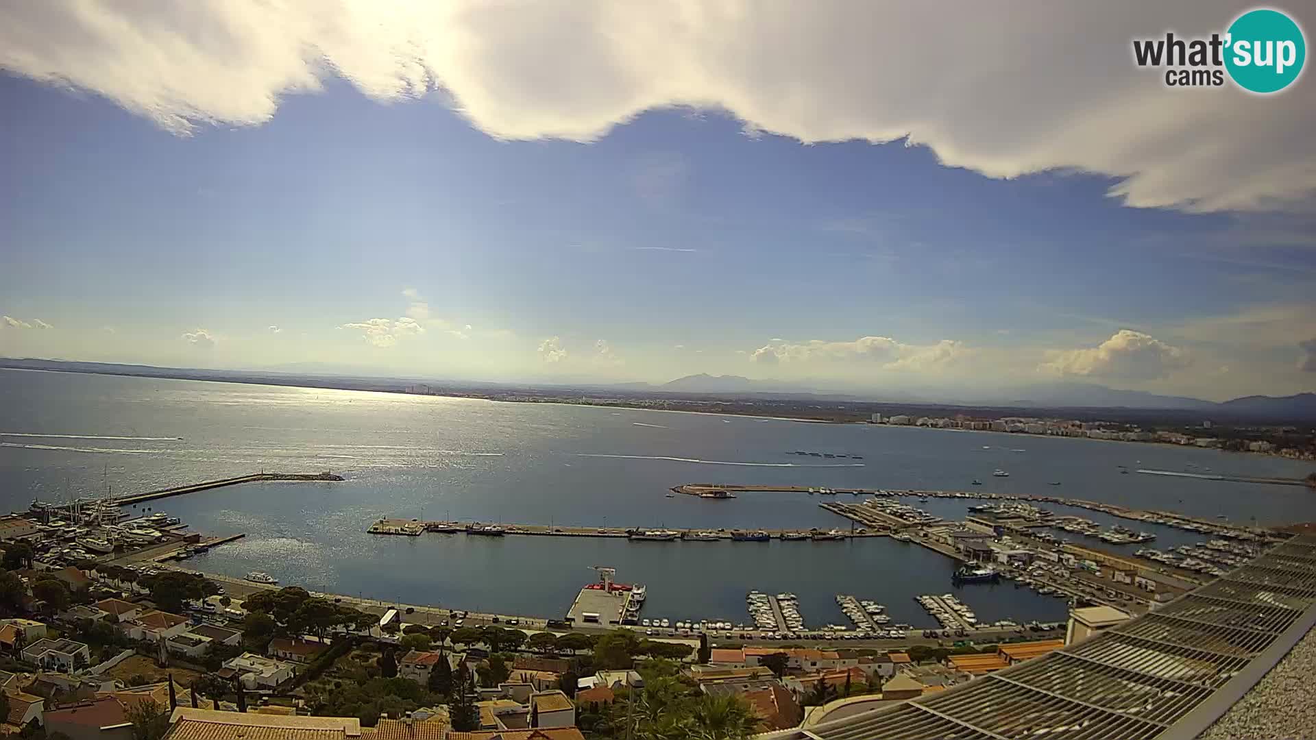 Livecam Hafen Roses –  Fischereihafen und die Bucht