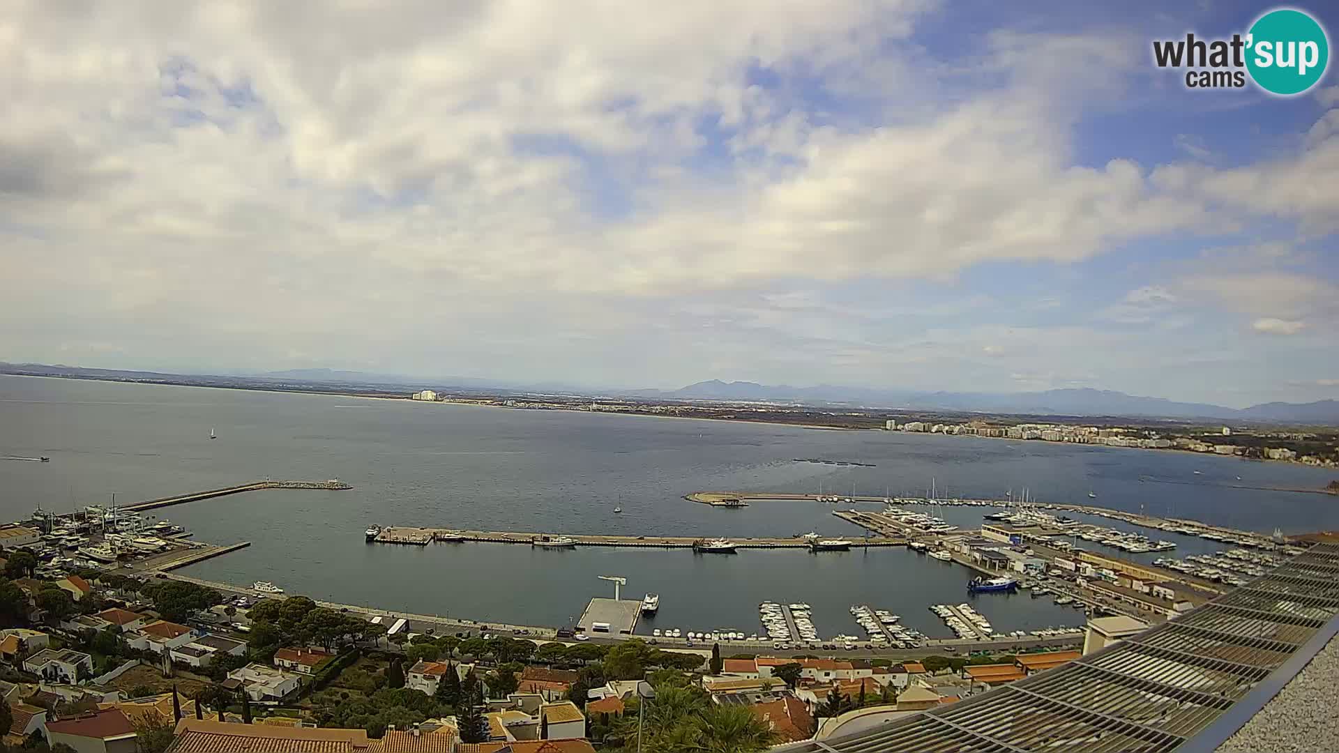 Livecam Hafen Roses –  Fischereihafen und die Bucht