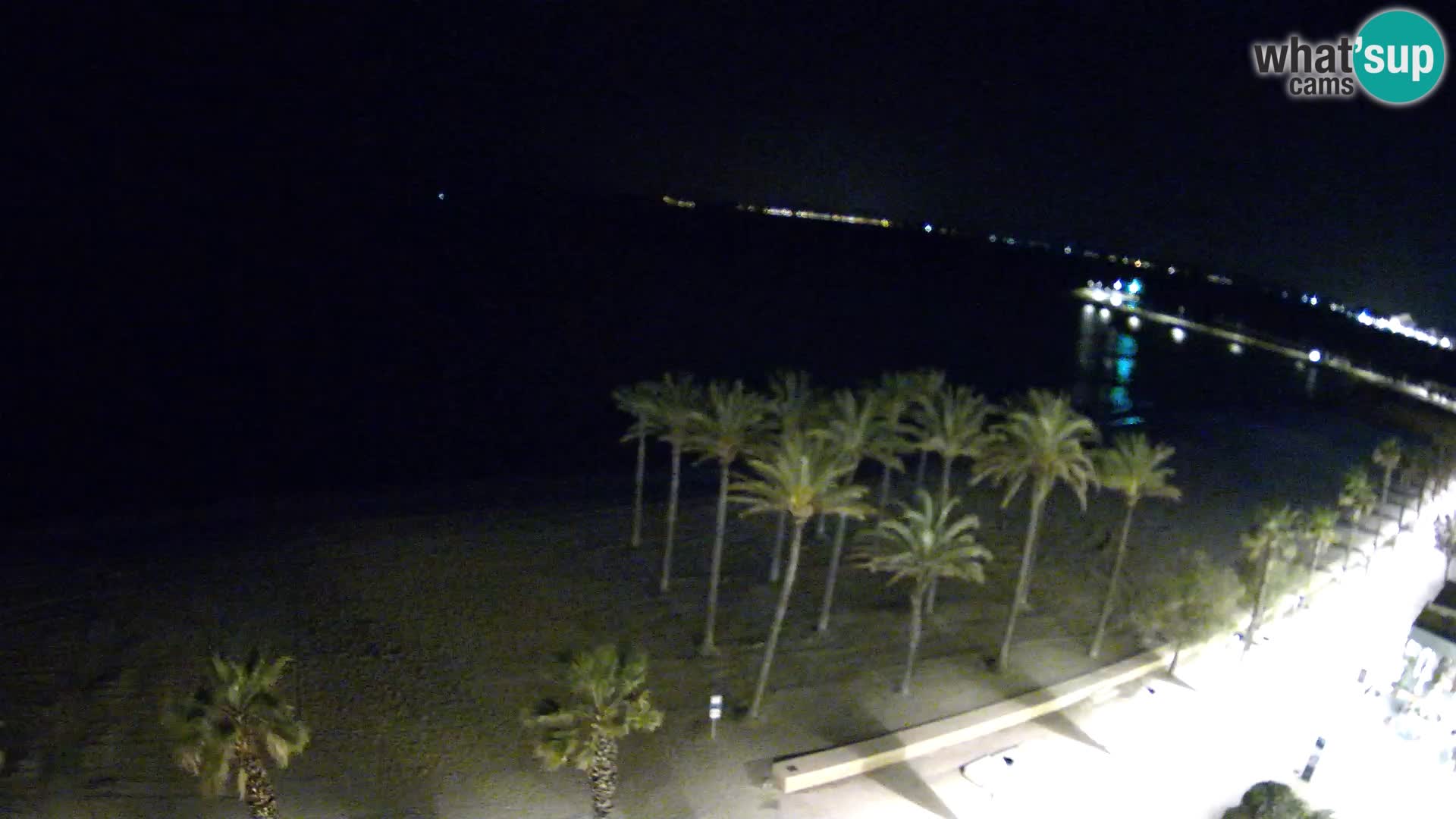 Kamera v Živo Roses plaža – pogled s hotela Montecarlo