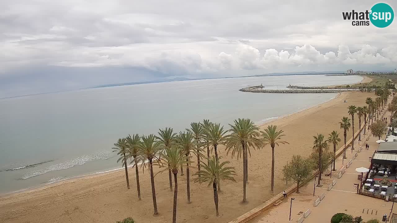 Kamera v Živo Roses plaža – pogled s hotela Montecarlo