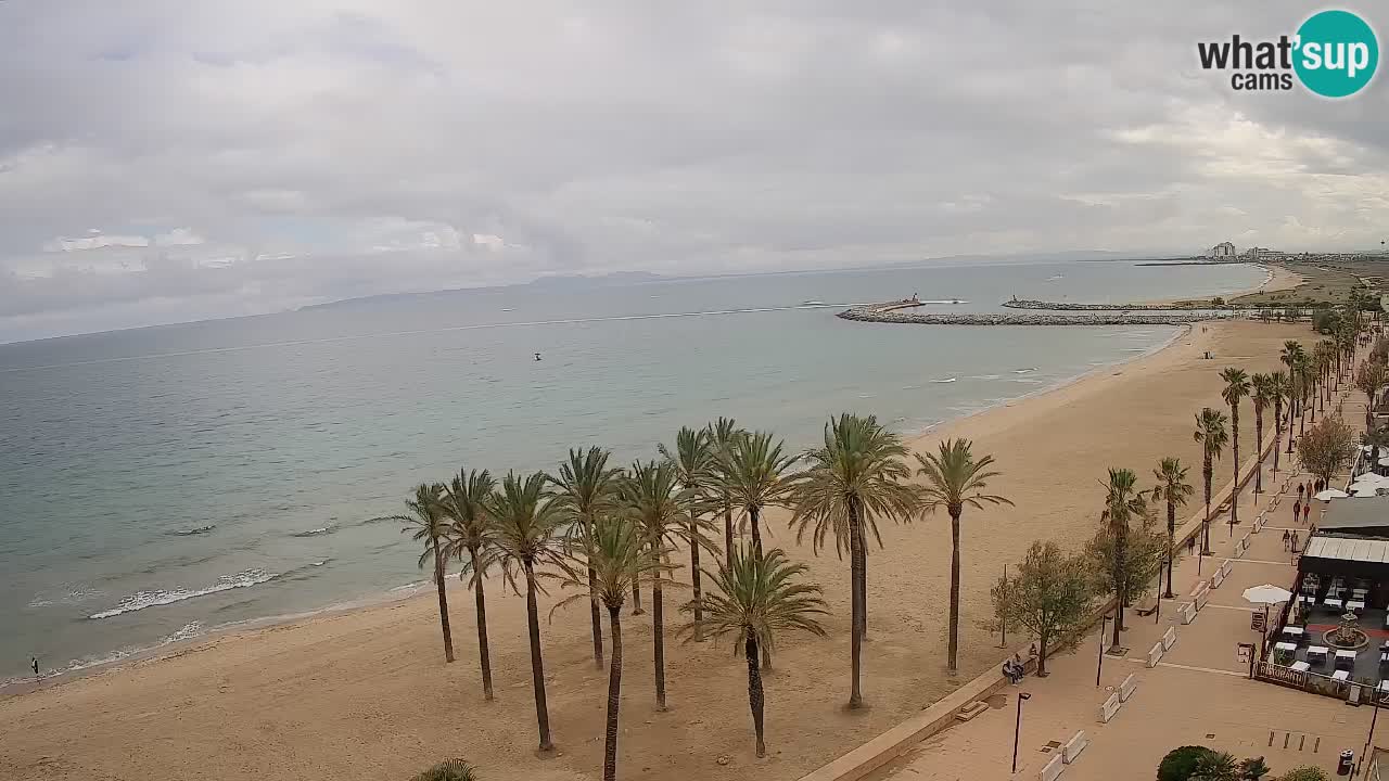 Kamera v Živo Roses plaža – pogled s hotela Montecarlo