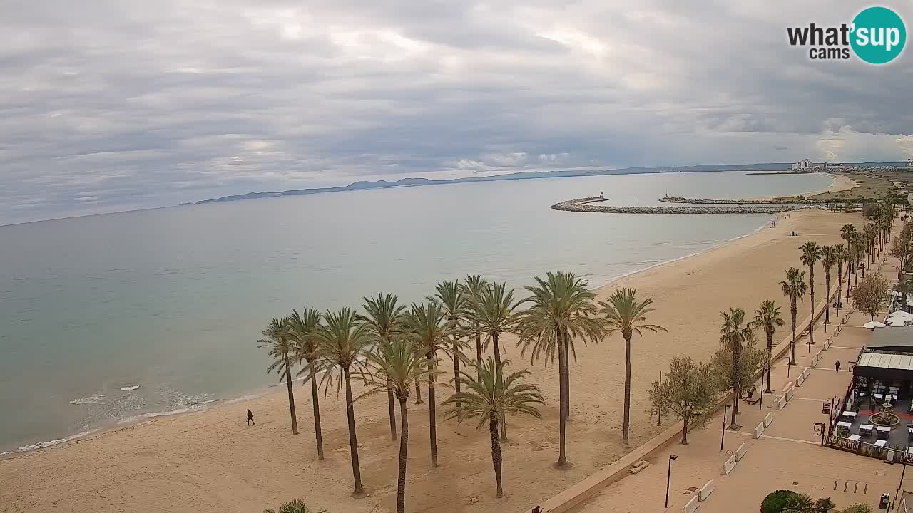 Kamera v Živo Roses plaža – pogled s hotela Montecarlo