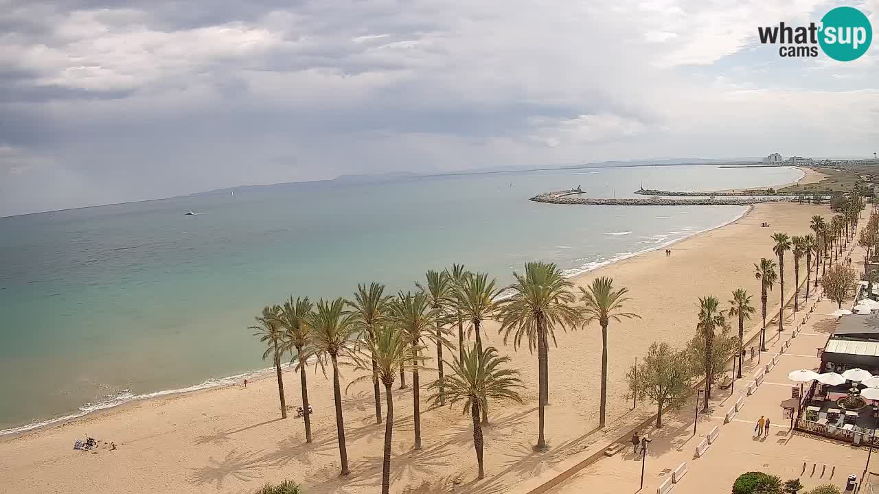 Kamera v Živo Roses plaža – pogled s hotela Montecarlo