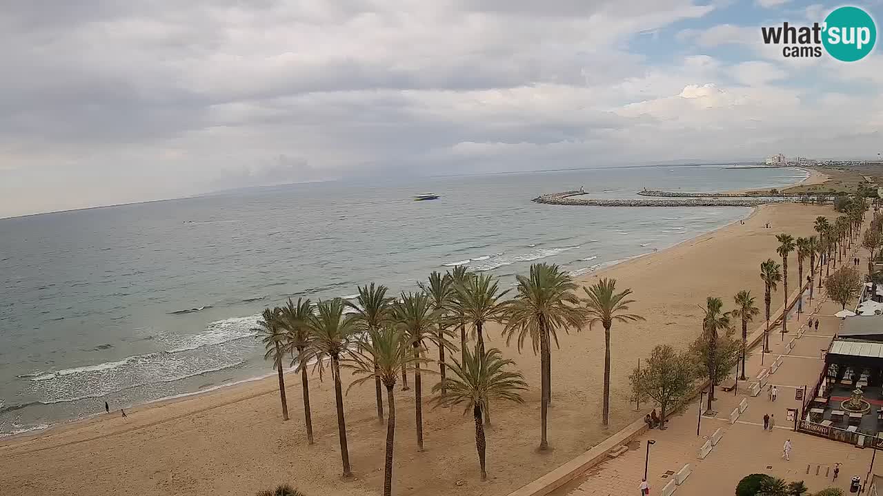 Kamera v Živo Roses plaža – pogled s hotela Montecarlo