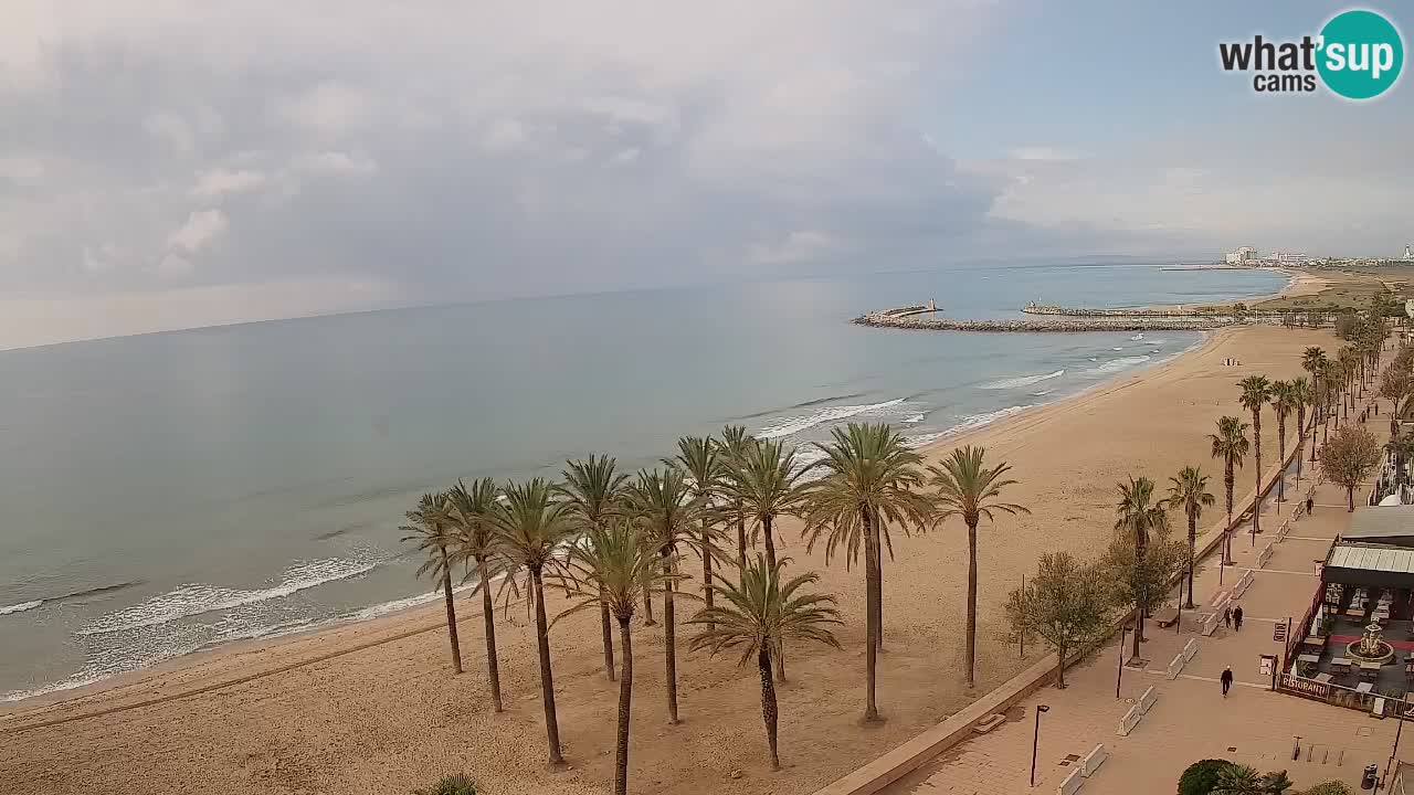 Kamera v Živo Roses plaža – pogled s hotela Montecarlo