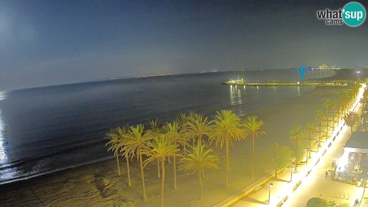 Kamera v Živo Roses plaža – pogled s hotela Montecarlo