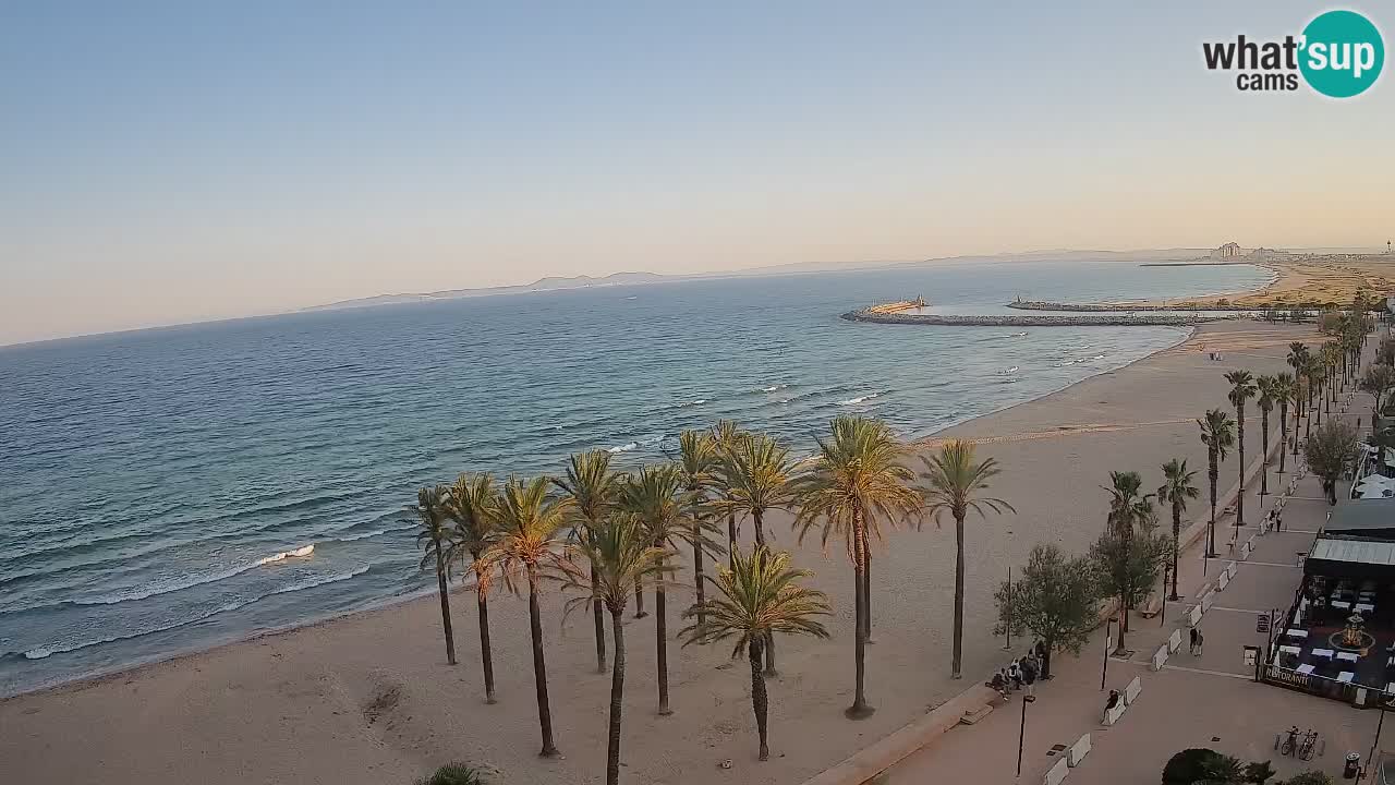 Kamera v Živo Roses plaža – pogled s hotela Montecarlo