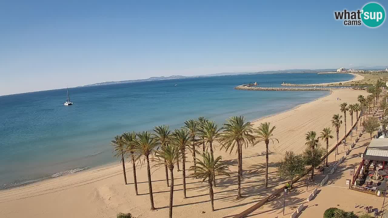 Kamera v Živo Roses plaža – pogled s hotela Montecarlo