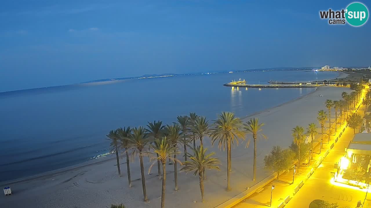 Kamera v Živo Roses plaža – pogled s hotela Montecarlo