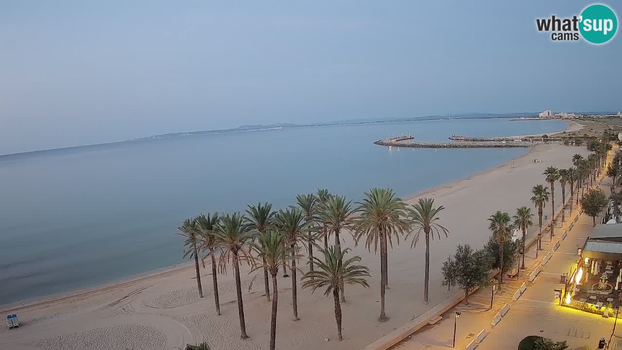 Kamera v Živo Roses plaža – pogled s hotela Montecarlo