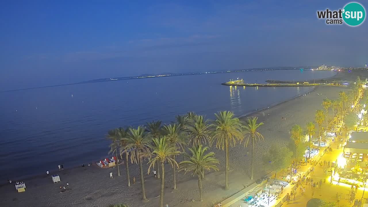 Kamera v Živo Roses plaža – pogled s hotela Montecarlo