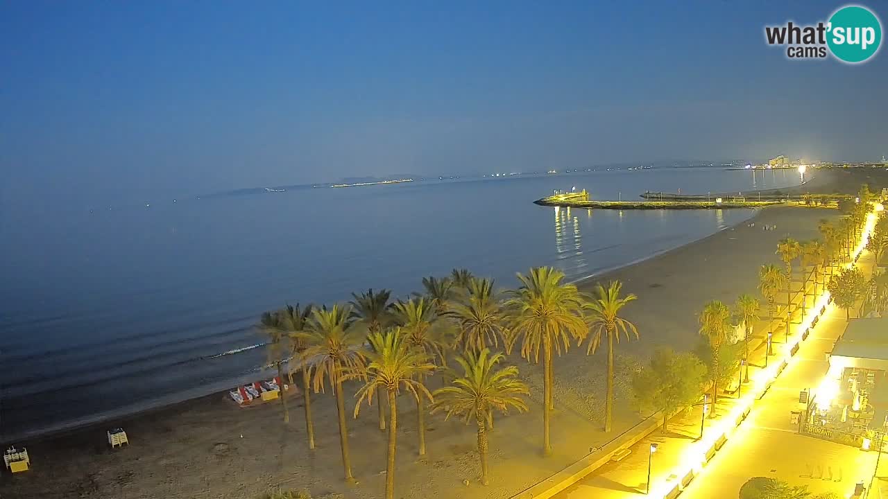 Kamera v Živo Roses plaža – pogled s hotela Montecarlo