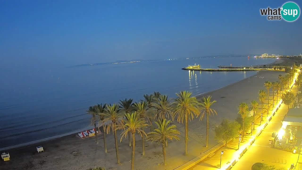 Kamera v Živo Roses plaža – pogled s hotela Montecarlo