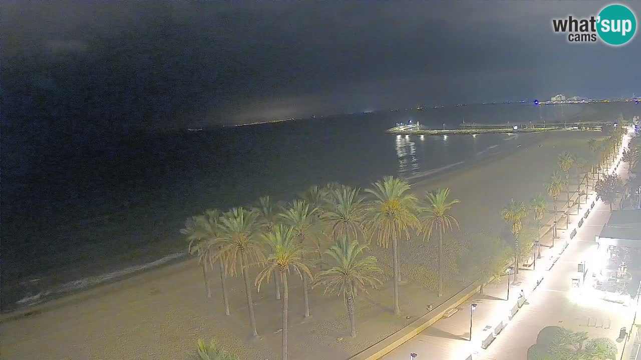 Kamera v Živo Roses plaža – pogled s hotela Montecarlo
