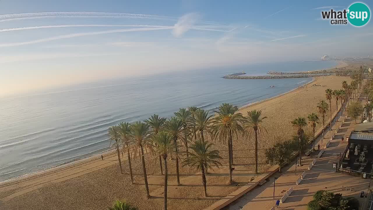 Kamera v Živo Roses plaža – pogled s hotela Montecarlo