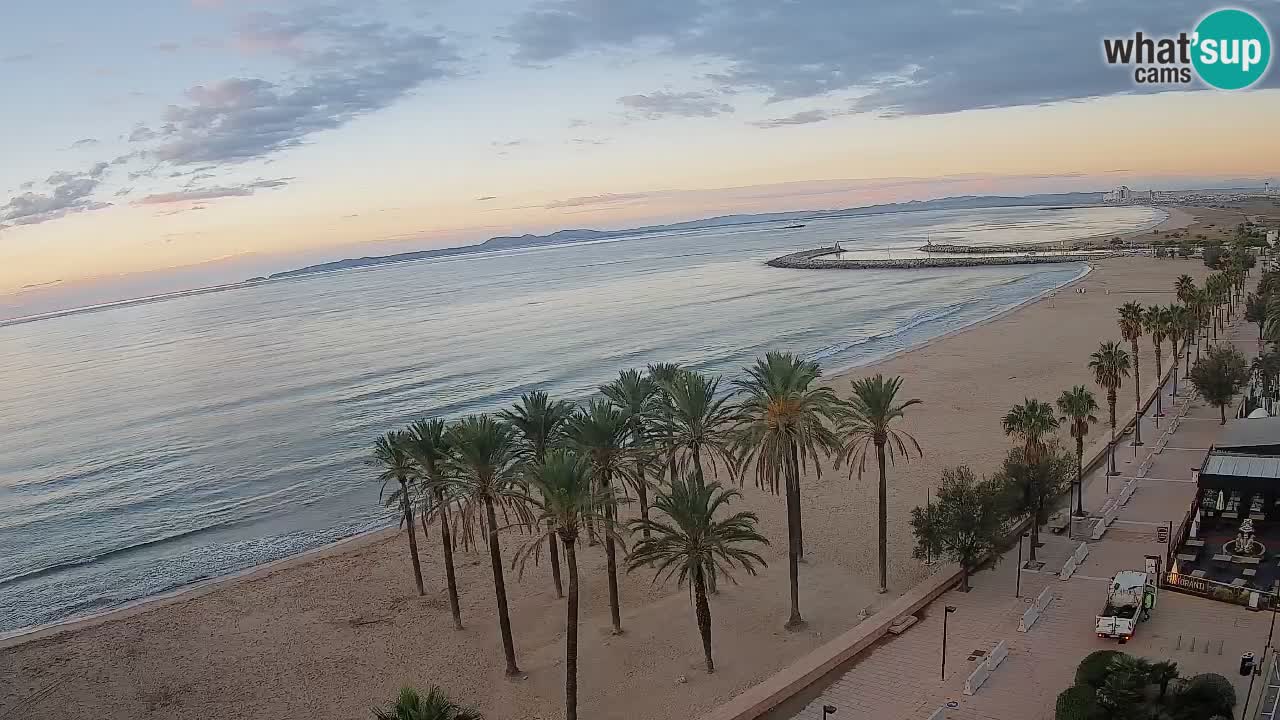 Kamera v Živo Roses plaža – pogled s hotela Montecarlo