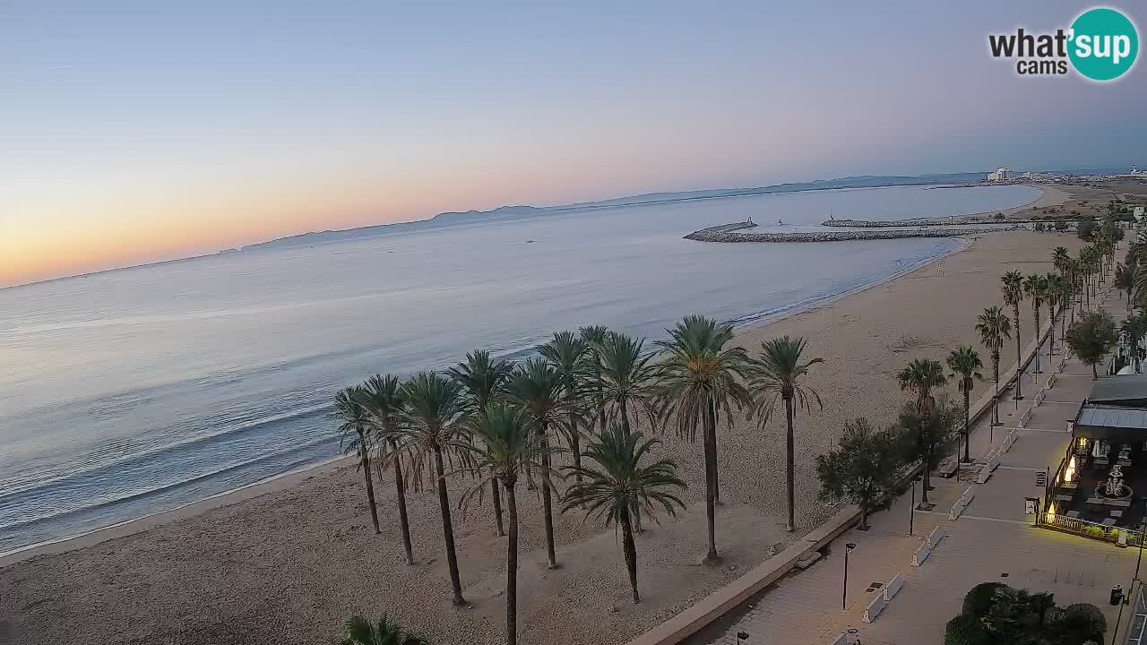 Kamera v Živo Roses plaža – pogled s hotela Montecarlo