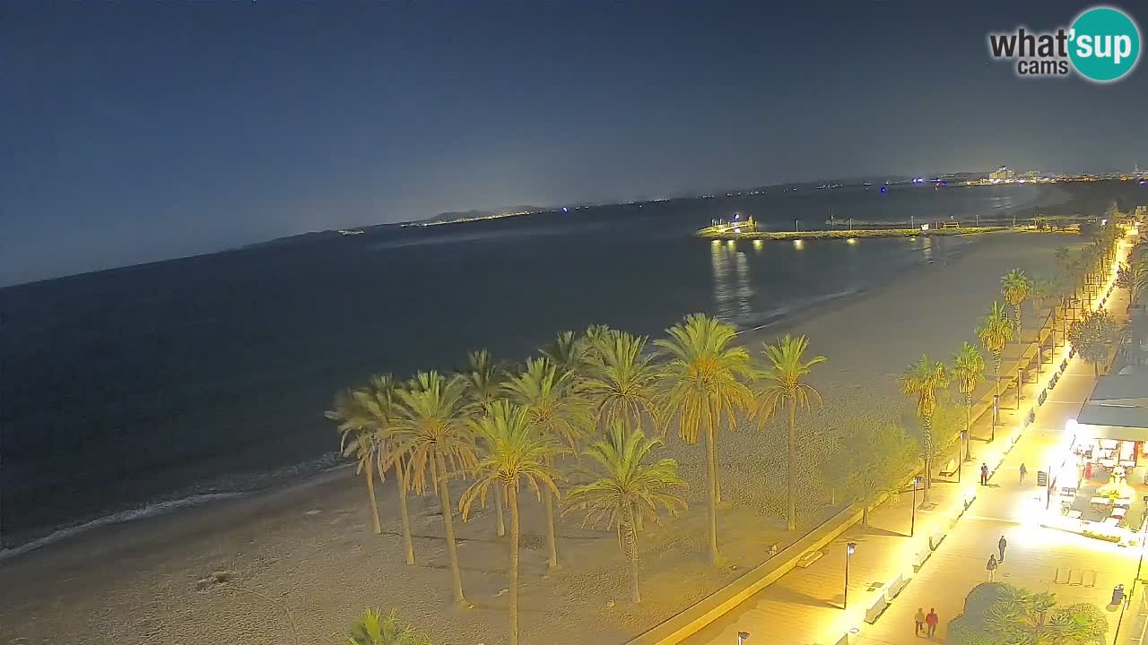 Kamera v Živo Roses plaža – pogled s hotela Montecarlo