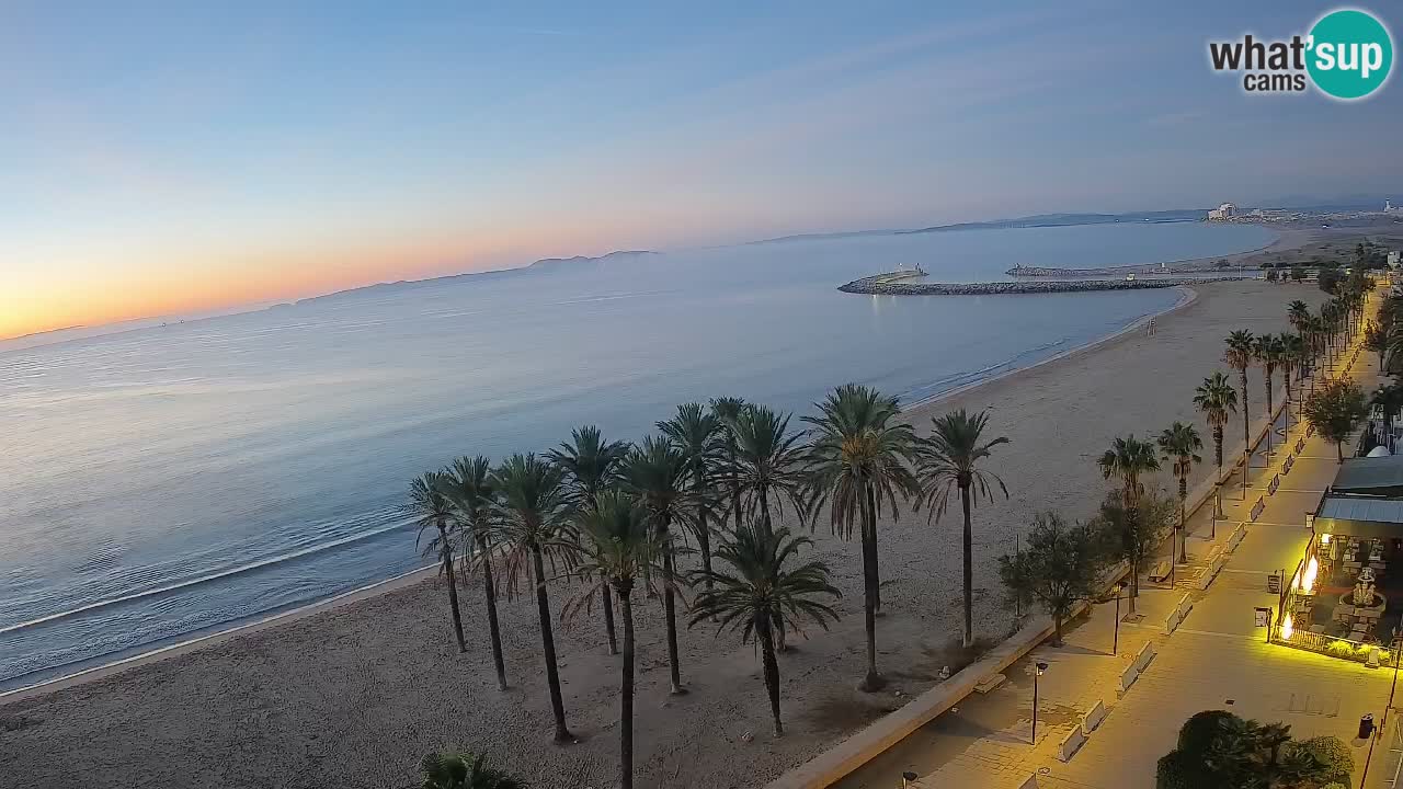 Kamera v Živo Roses plaža – pogled s hotela Montecarlo