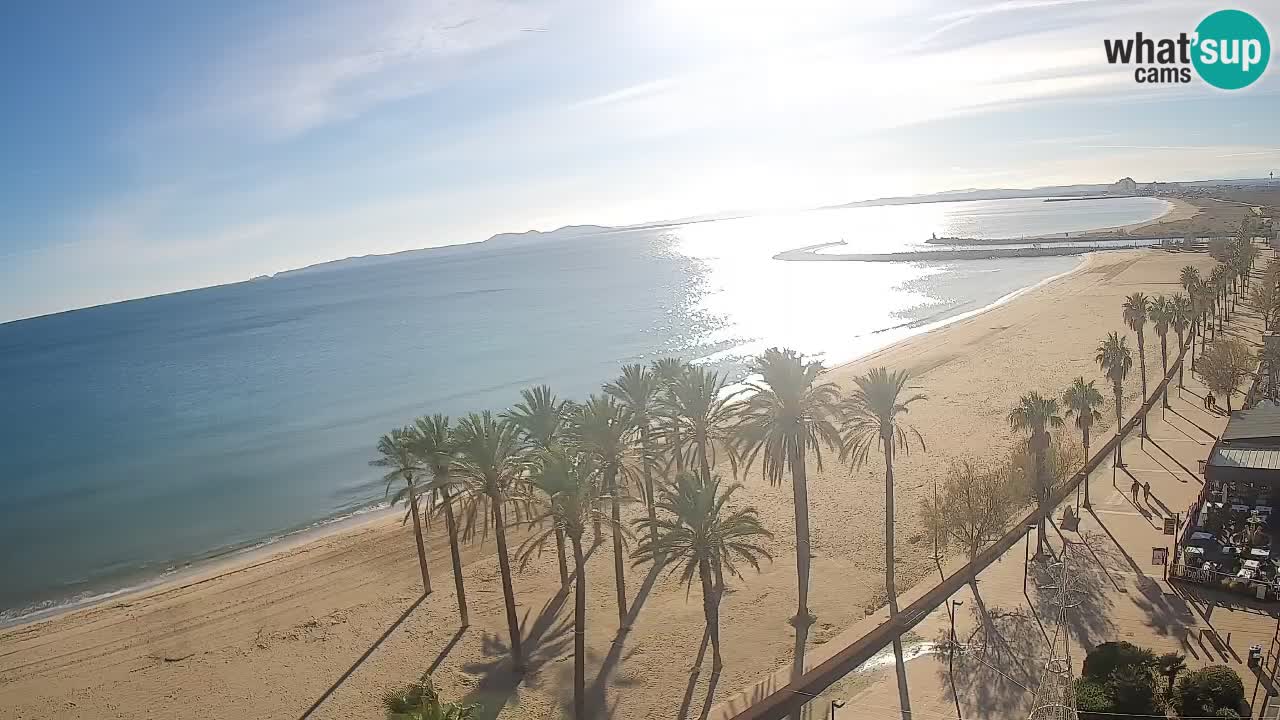 Kamera v Živo Roses plaža – pogled s hotela Montecarlo