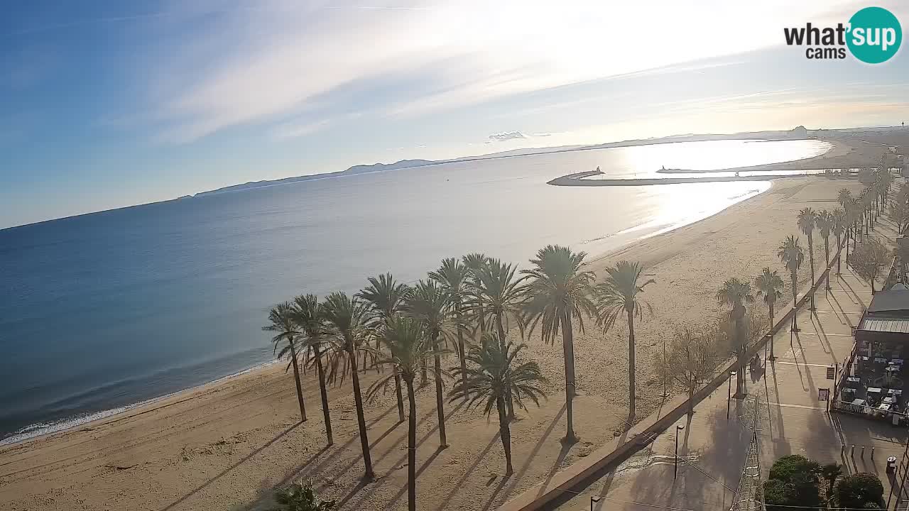 Kamera v Živo Roses plaža – pogled s hotela Montecarlo