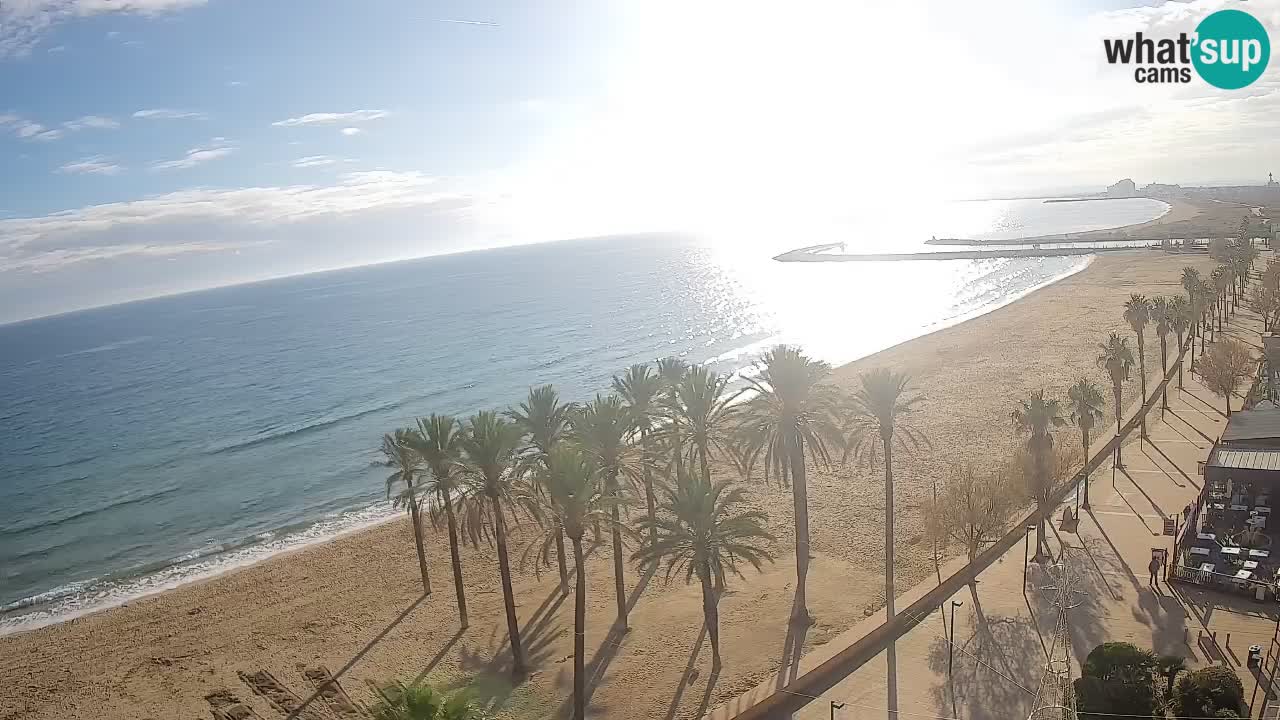 Kamera v Živo Roses plaža – pogled s hotela Montecarlo