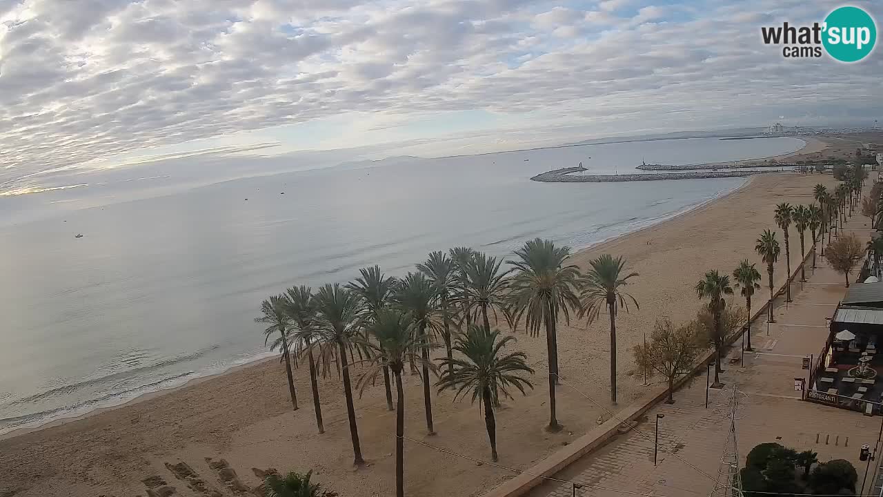 Kamera v Živo Roses plaža – pogled s hotela Montecarlo