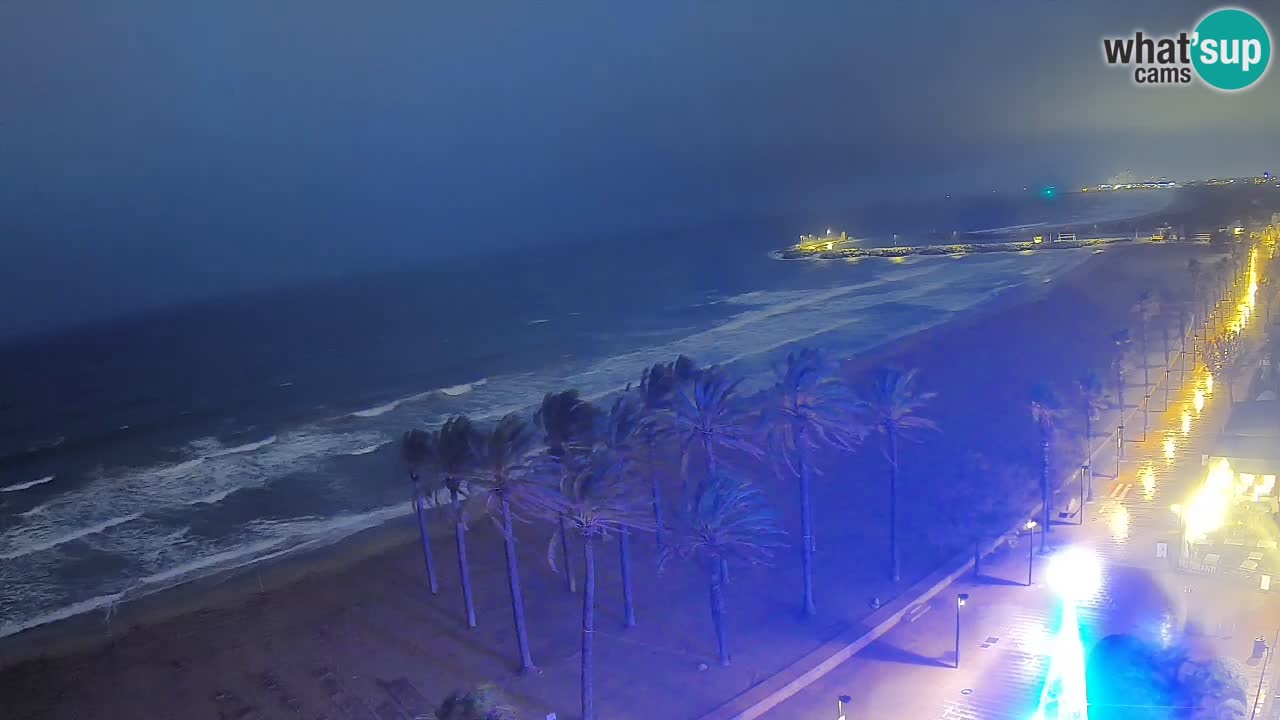 Kamera v Živo Roses plaža – pogled s hotela Montecarlo