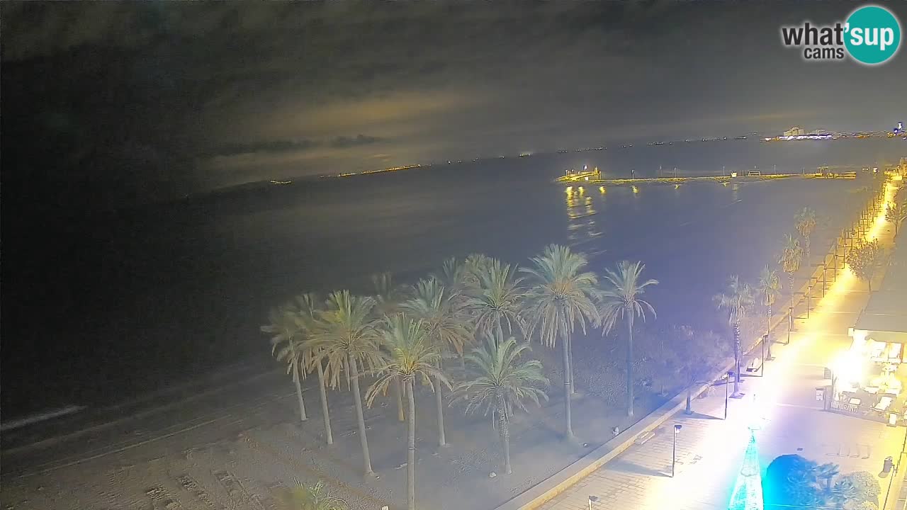 Kamera v Živo Roses plaža – pogled s hotela Montecarlo