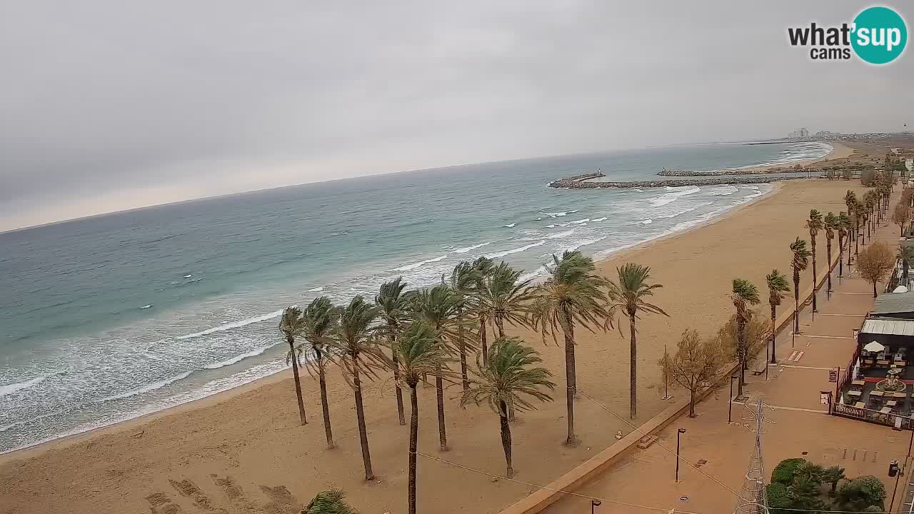 Kamera v Živo Roses plaža – pogled s hotela Montecarlo