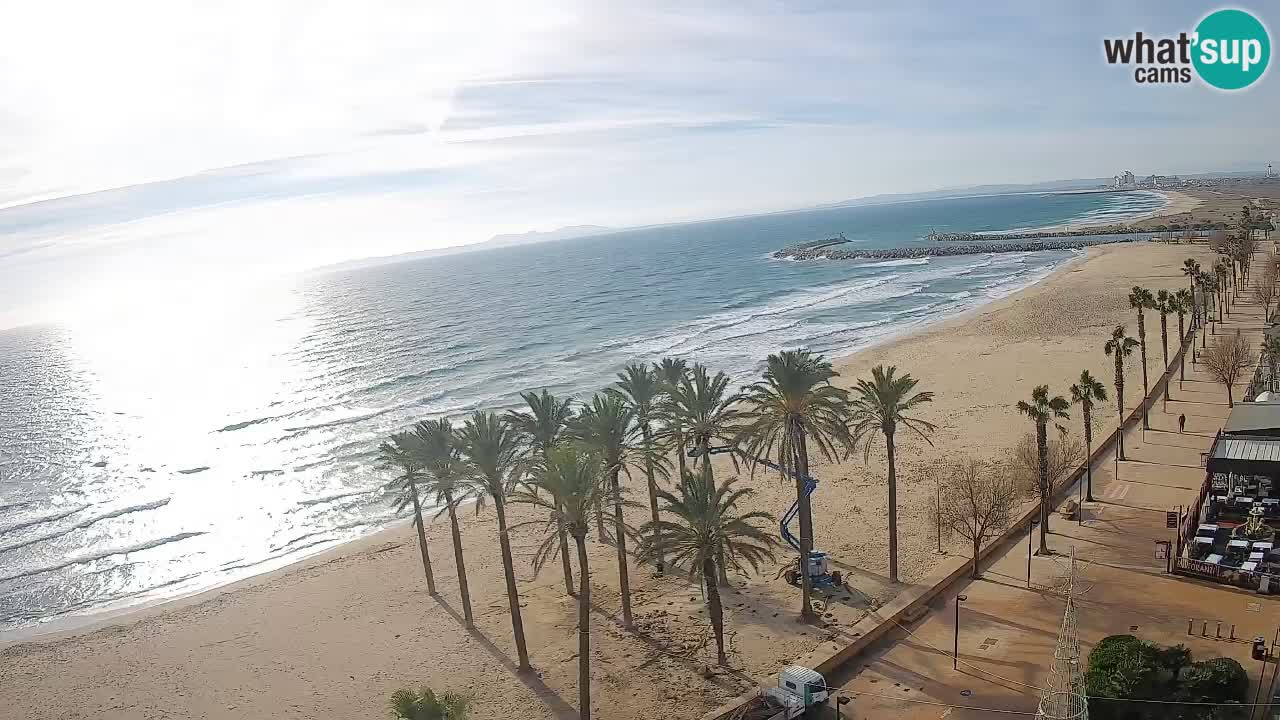 Kamera v Živo Roses plaža – pogled s hotela Montecarlo