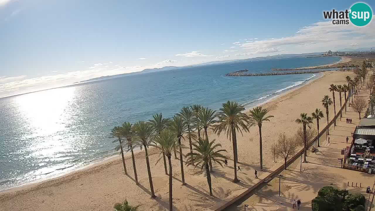 Kamera v Živo Roses plaža – pogled s hotela Montecarlo