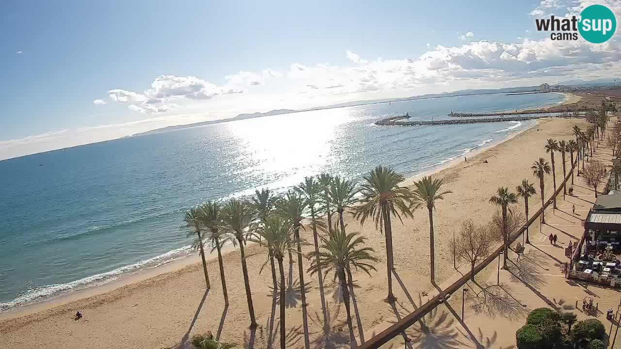 Kamera v Živo Roses plaža – pogled s hotela Montecarlo