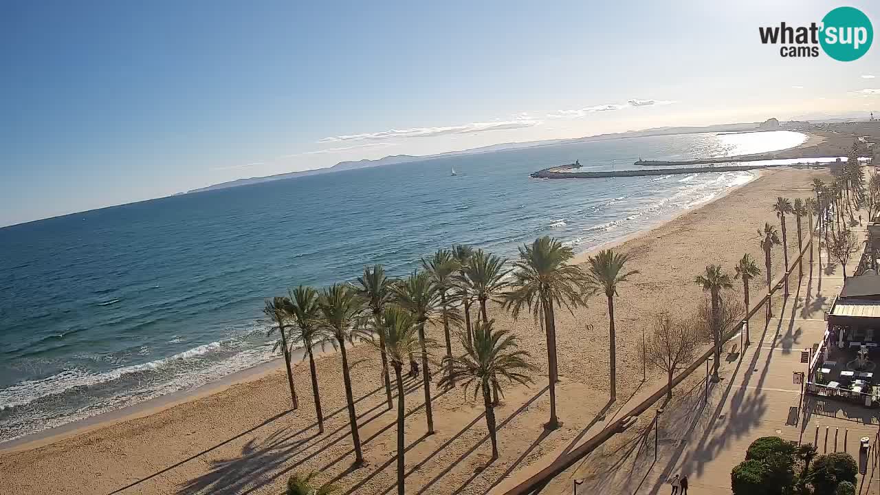 Kamera v Živo Roses plaža – pogled s hotela Montecarlo