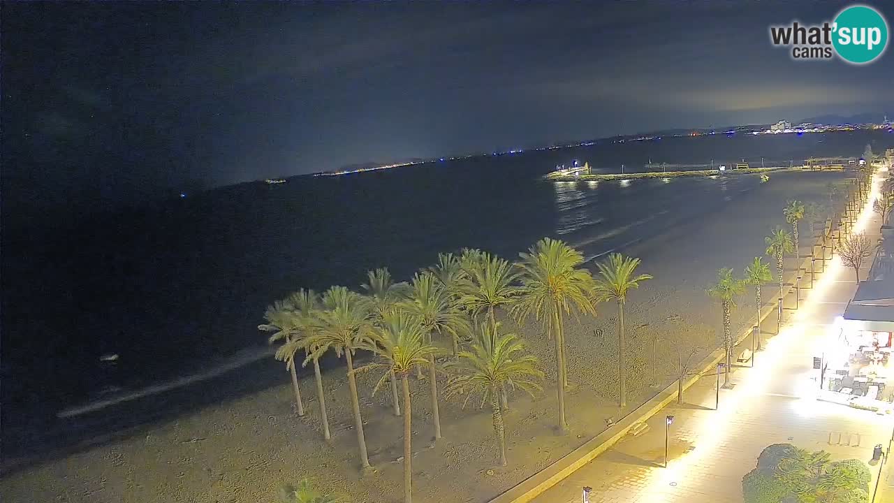 Kamera v Živo Roses plaža – pogled s hotela Montecarlo