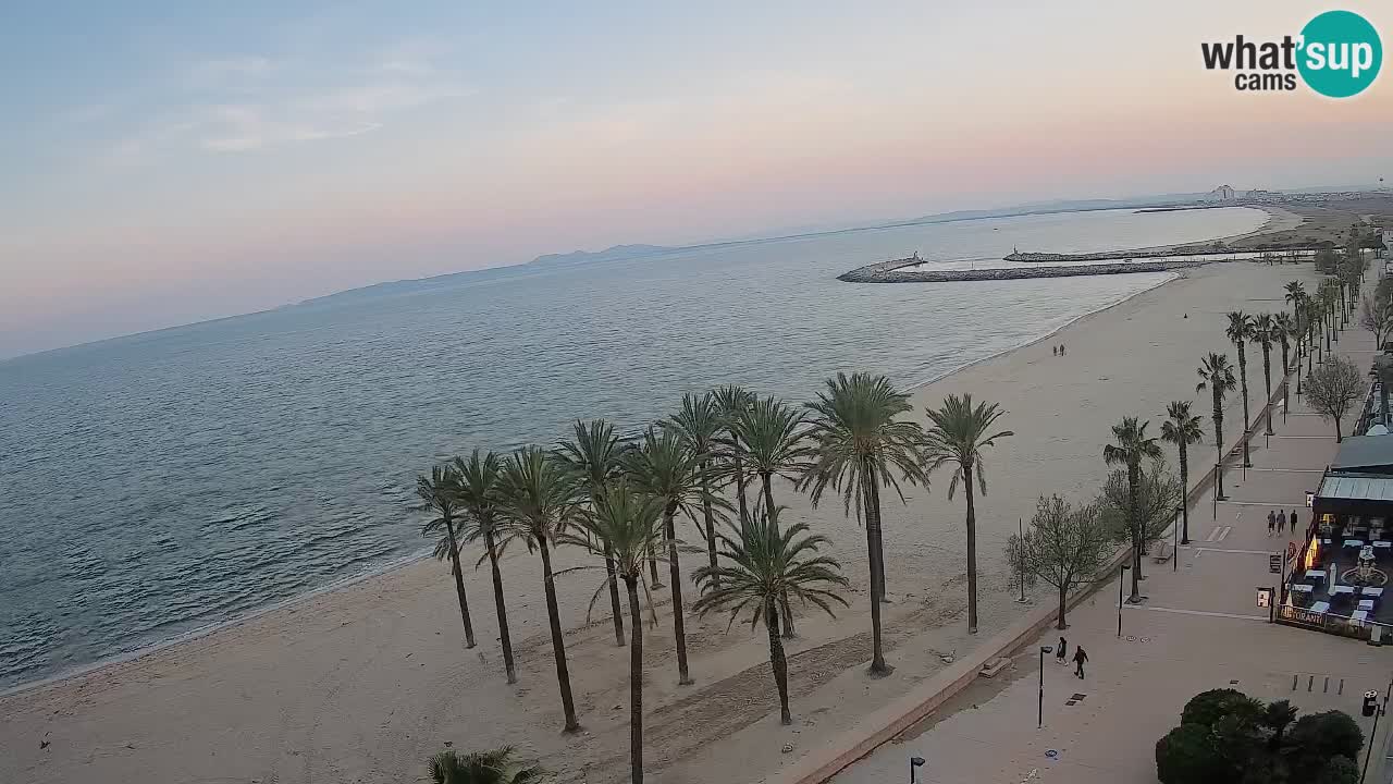 Kamera v Živo Roses plaža – pogled s hotela Montecarlo