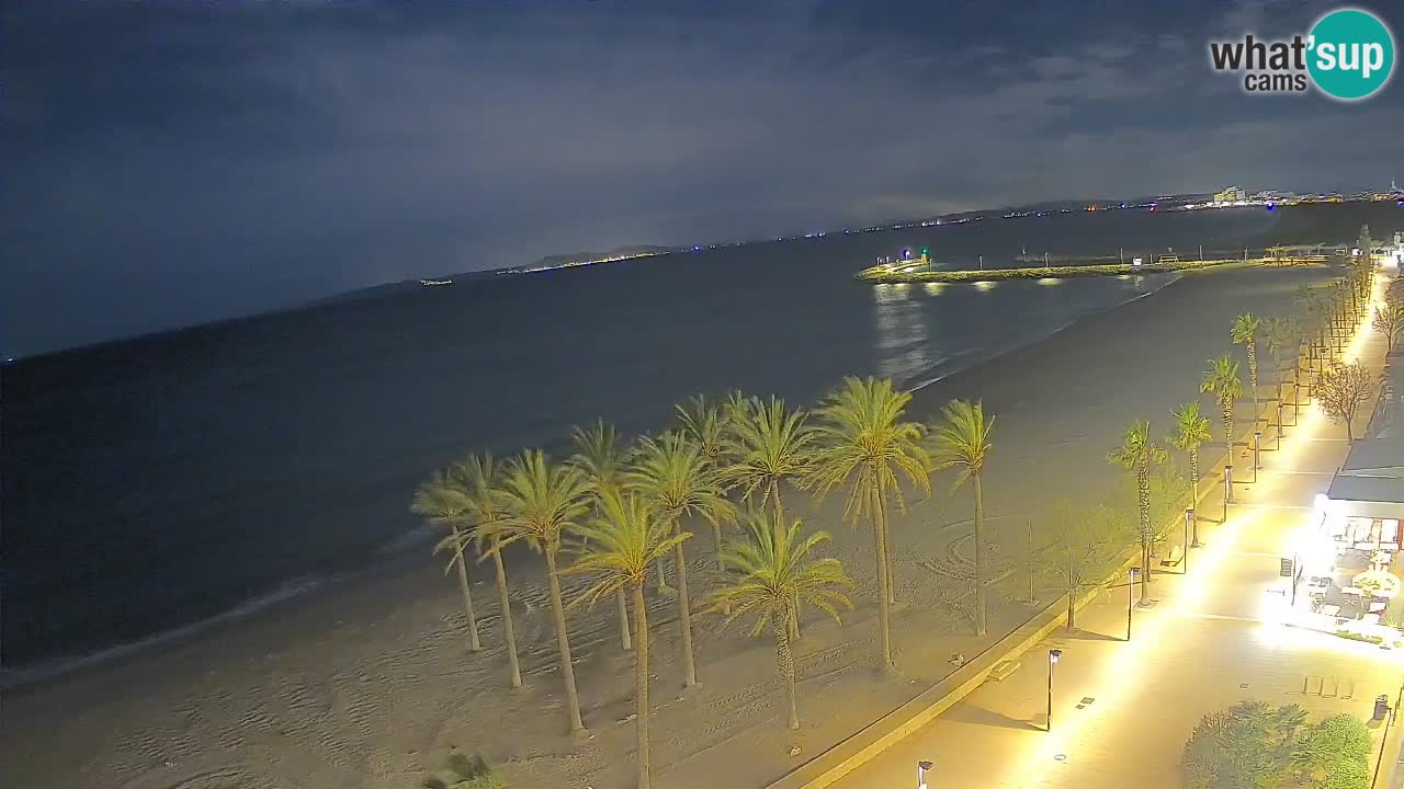 Kamera v Živo Roses plaža – pogled s hotela Montecarlo