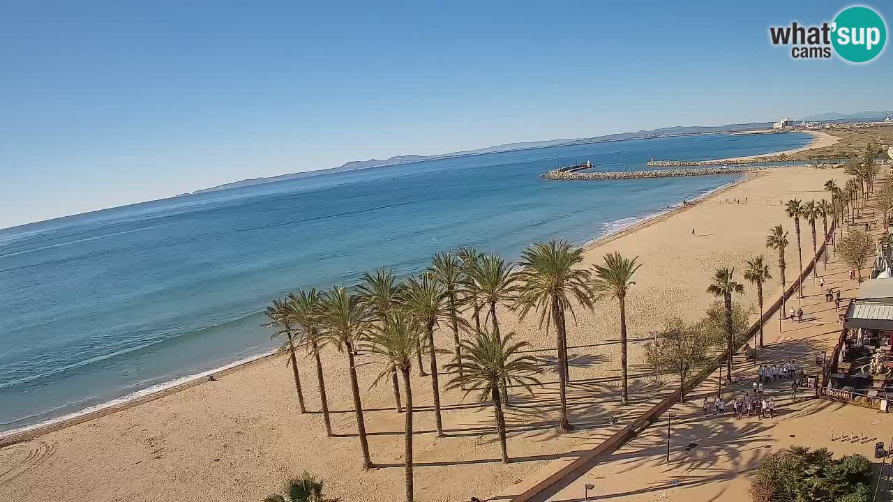 Kamera v Živo Roses plaža – pogled s hotela Montecarlo