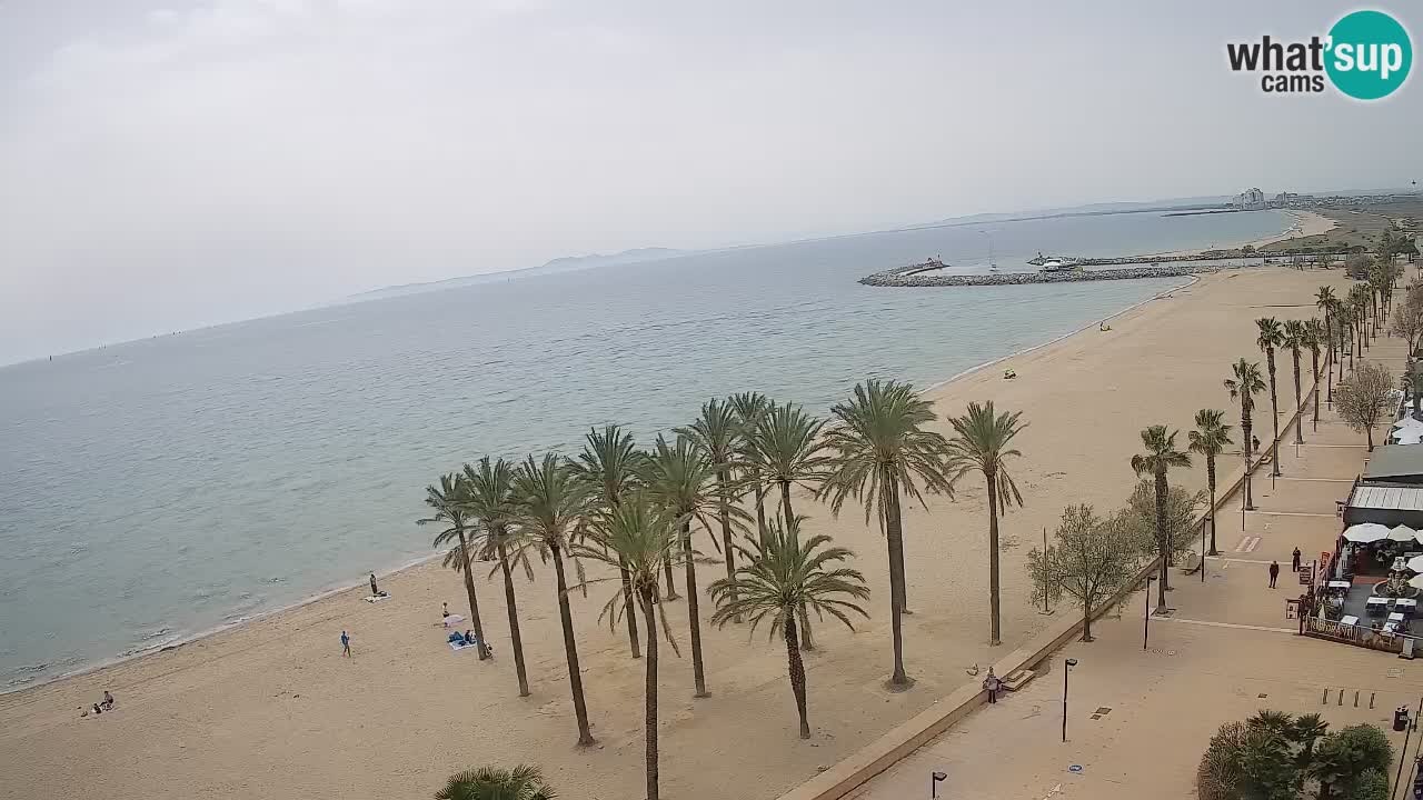 Kamera v Živo Roses plaža – pogled s hotela Montecarlo