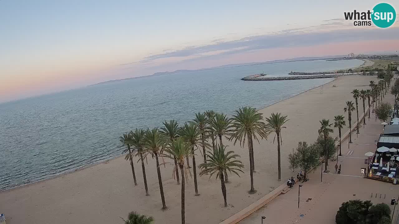 Kamera v Živo Roses plaža – pogled s hotela Montecarlo