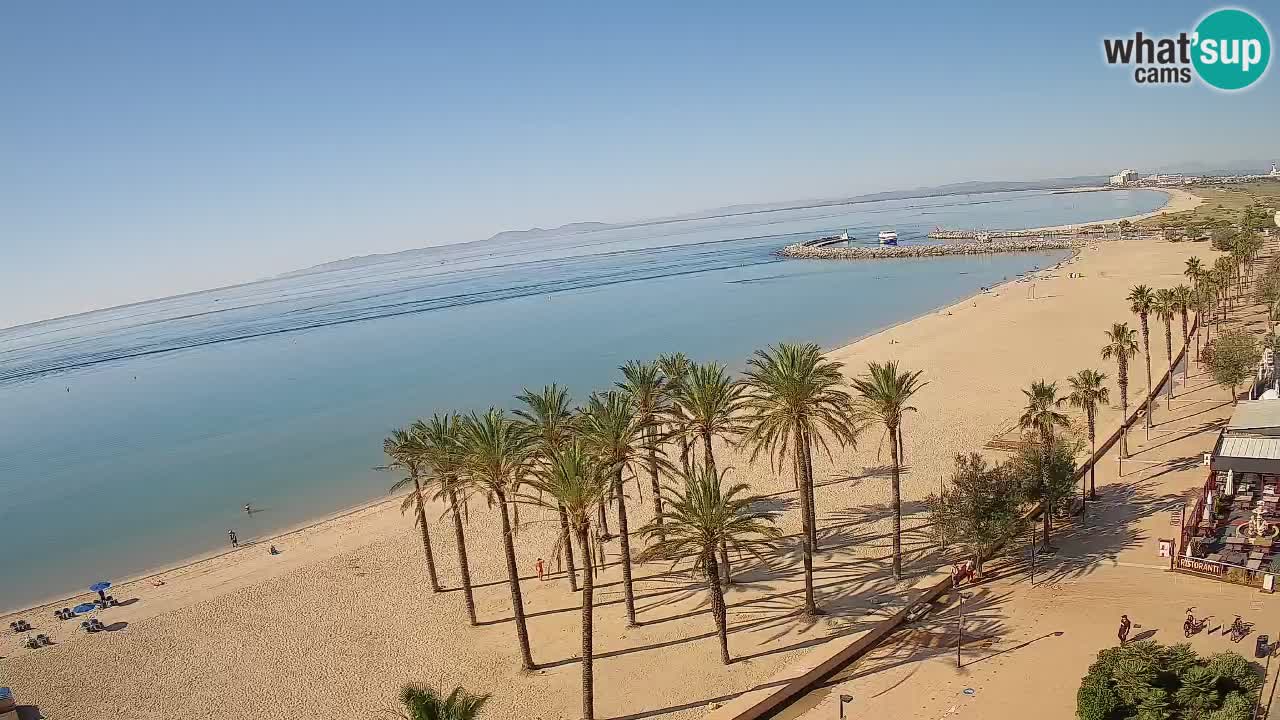 Kamera v Živo Roses plaža – pogled s hotela Montecarlo