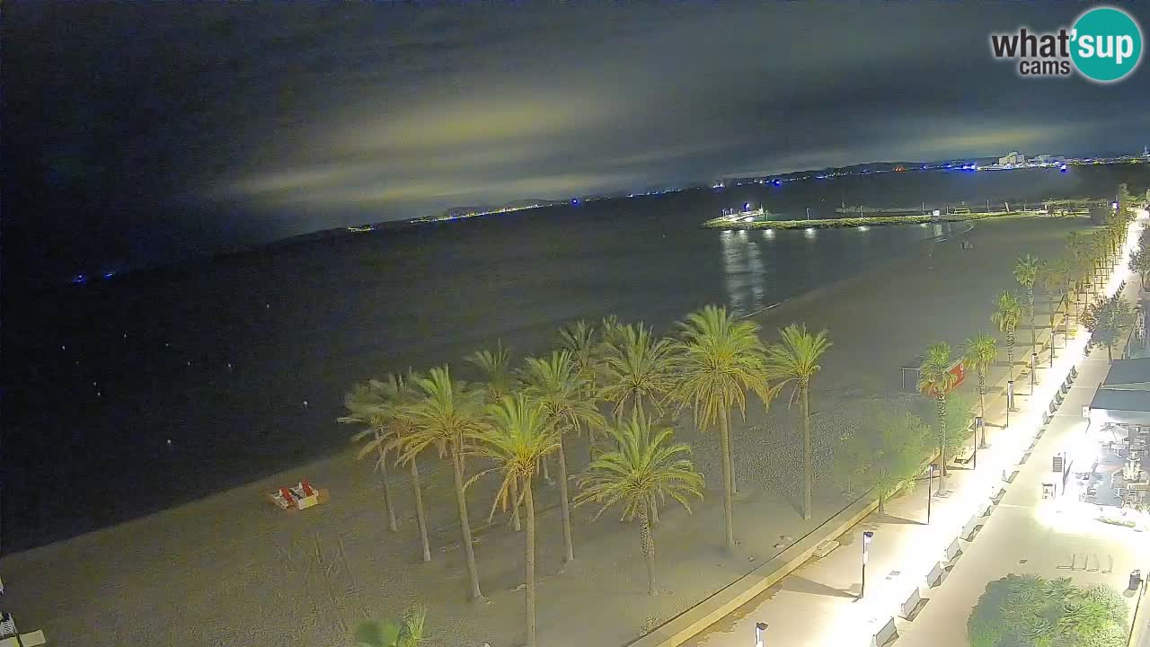 Kamera v Živo Roses plaža – pogled s hotela Montecarlo