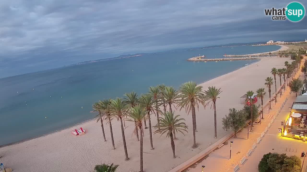 Kamera v Živo Roses plaža – pogled s hotela Montecarlo