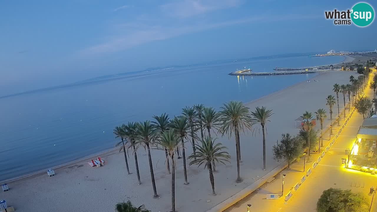 Kamera v Živo Roses plaža – pogled s hotela Montecarlo