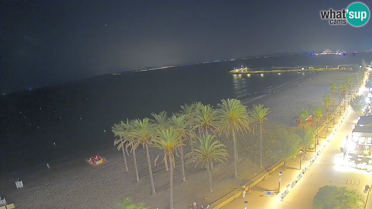 Kamera v Živo Roses plaža – pogled s hotela Montecarlo