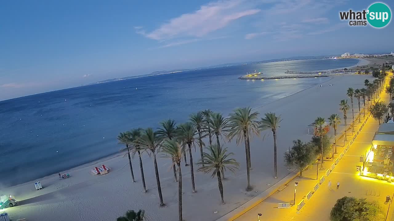 Kamera v Živo Roses plaža – pogled s hotela Montecarlo