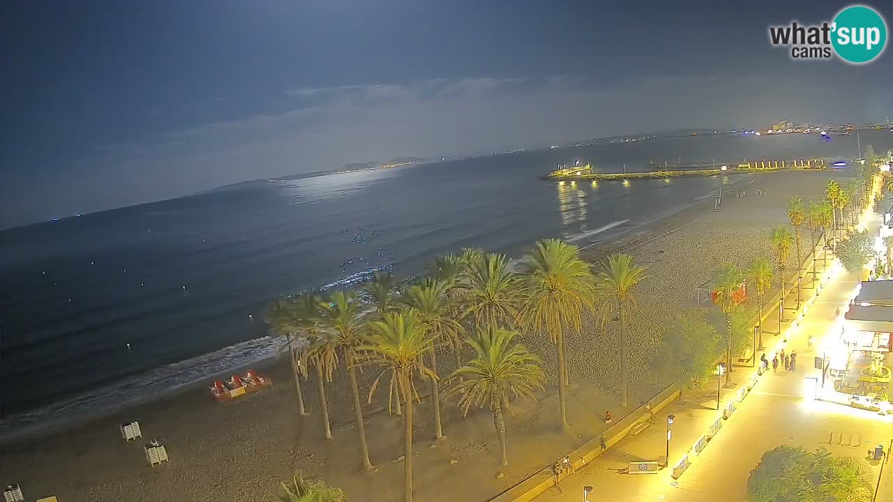Kamera v Živo Roses plaža – pogled s hotela Montecarlo