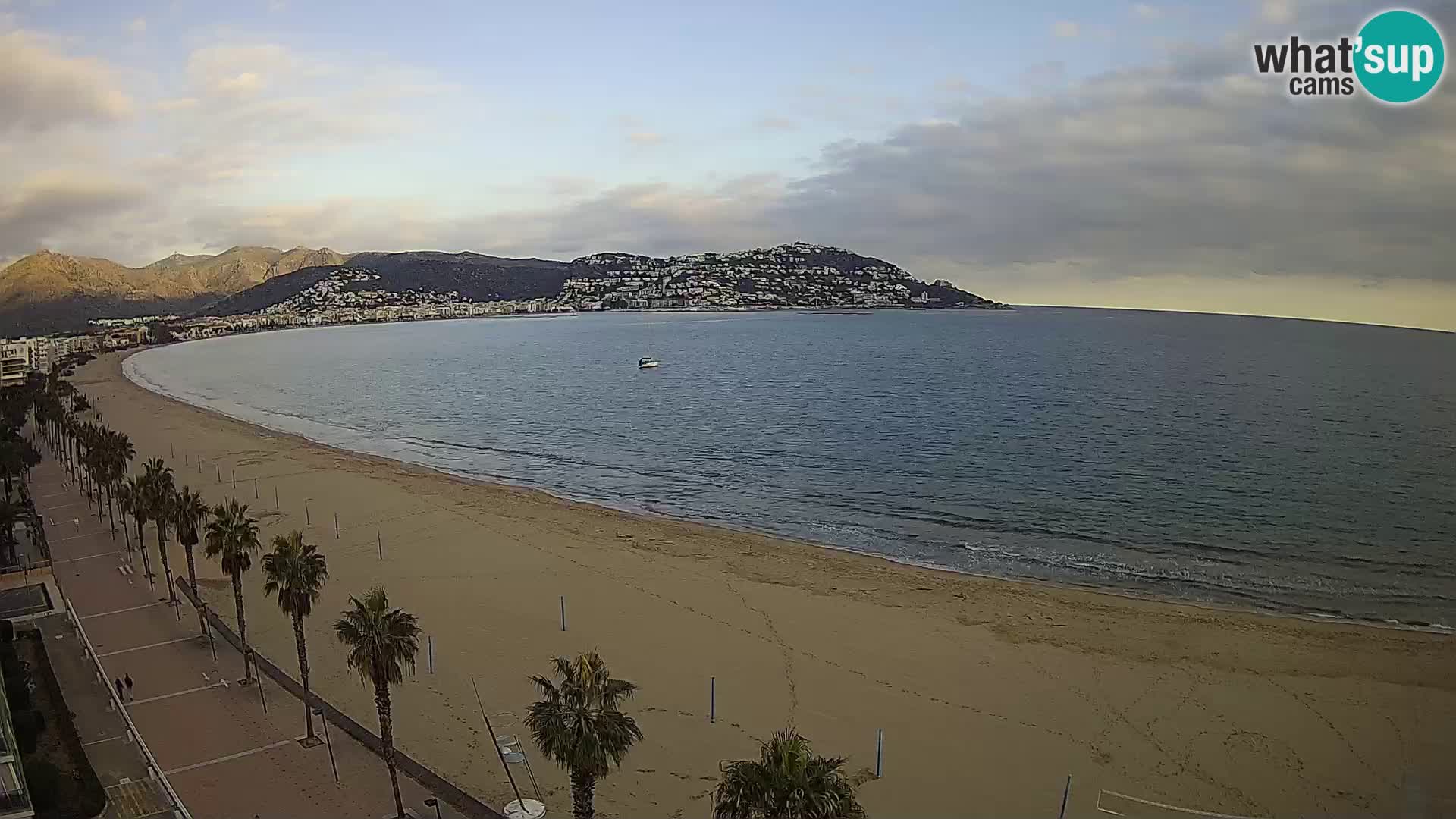 Live Roses Webcam Costa Brava beach view from MonteCarlo Hotel